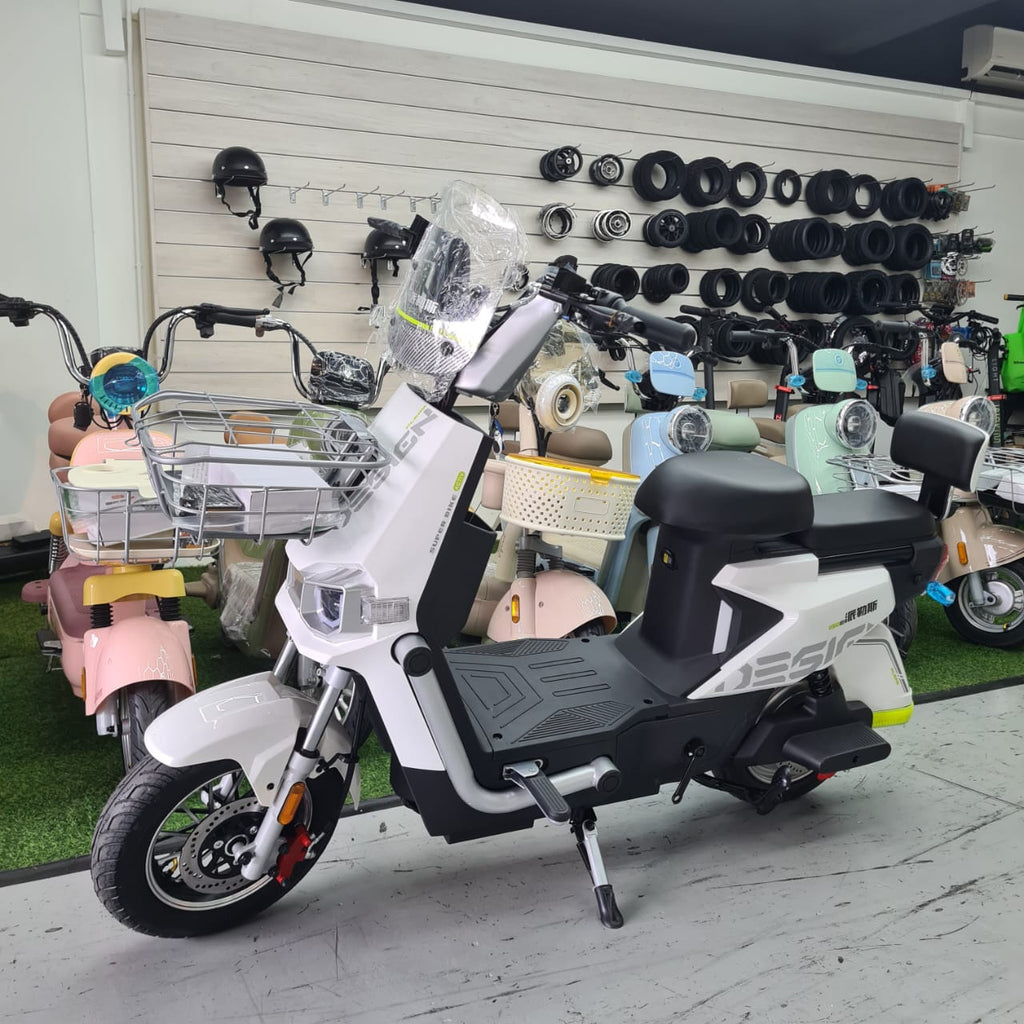 PLERS AK ~ 72V 20Ah, 1800W Peak, 80km, 45kmh, Hydraulic Brake, 14" Tubeless, Dual Suspension, Remote Alarm, LED Signal, NFC Lock